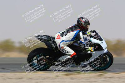 media/Mar-28-2022-Superbike Trackdays (Mon) [[b8603d0f67]]/Open Track Time/Turn 3 Inside/